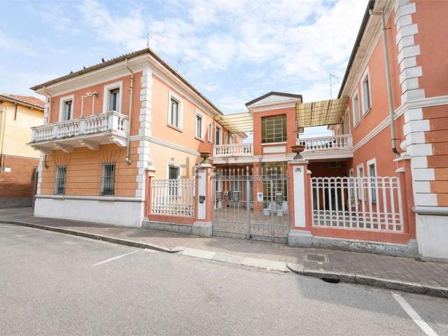 Appartamento in vendita a Robbio, Lombardia