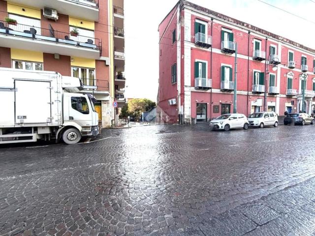 Appartamento in vendita a Portici, Campania