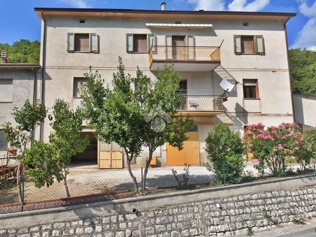 Appartamento in vendita a Bagnara, Nocera Umbra