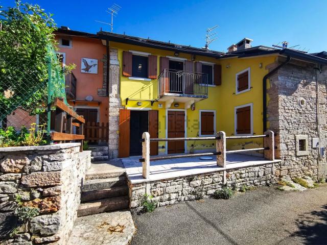 Appartamento in vendita a Erbezzo, Veneto