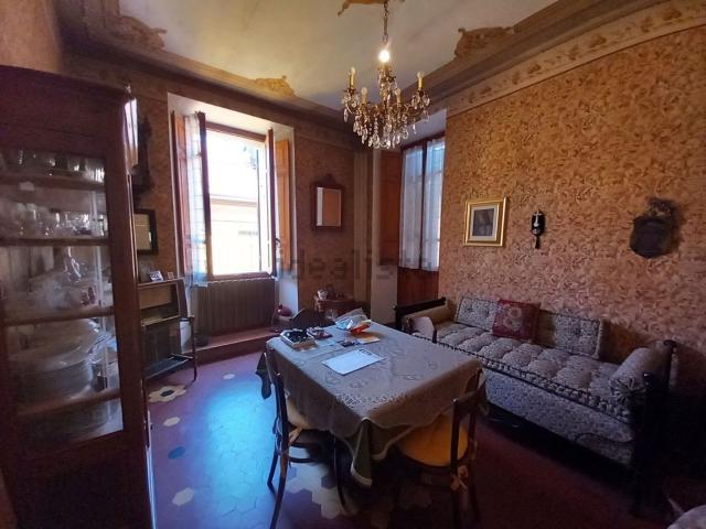 Appartamento in vendita a Borgo Val Di Taro, Reggio Emilia