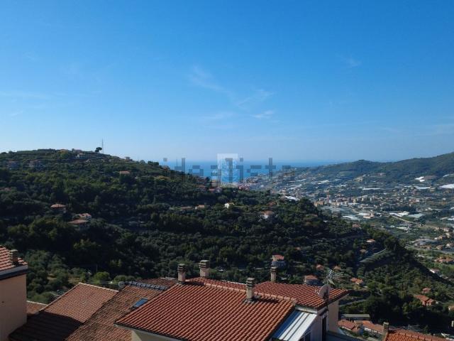 Appartamento in vendita a Castellaro, Liguria