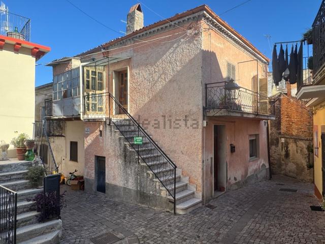 Appartamento in vendita a Treglio, Abruzzo