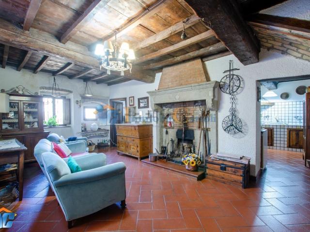 Appartamento in vendita a Carsoli, Abruzzo
