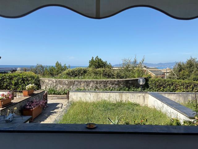 Appartamento in vendita a Lavagna, Liguria