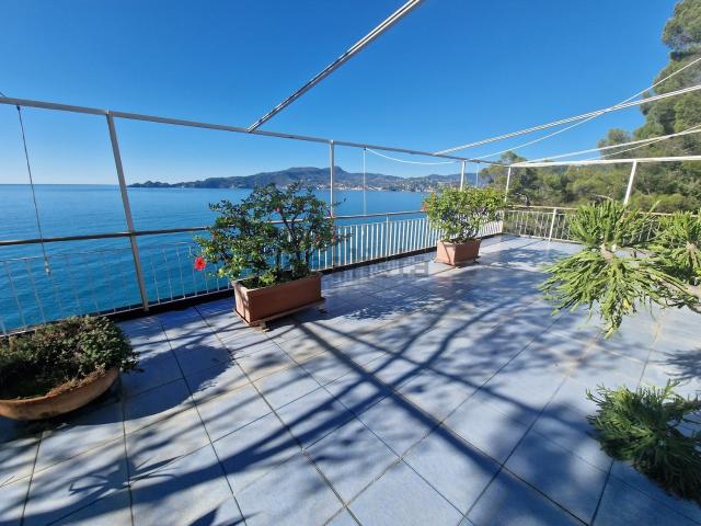 Appartamento in vendita a Zoagli, Genova
