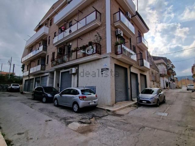 Appartamento in vendita a San Nicandro Garganico, Foggia
