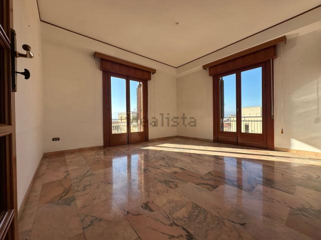 Appartamento in vendita a Calabria, Reggio Calabria