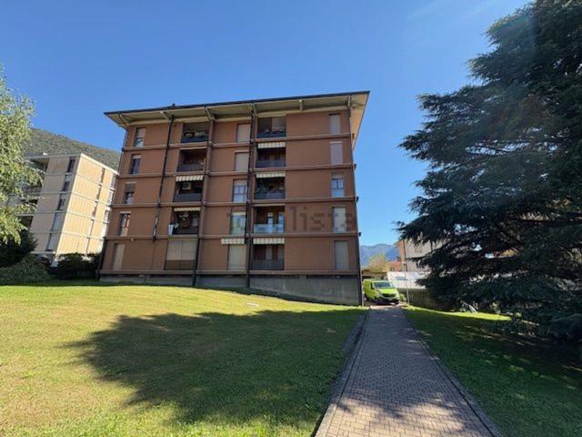 Appartamento in vendita a Maslianico, Lombardia