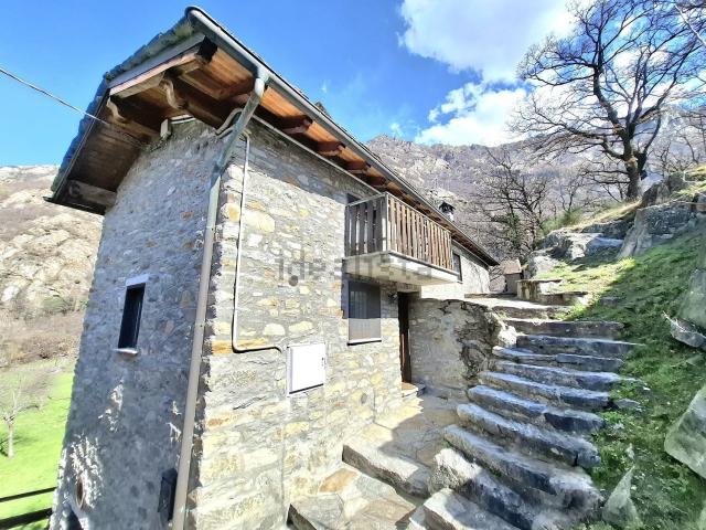 Appartamento in vendita a Donnas, Aosta