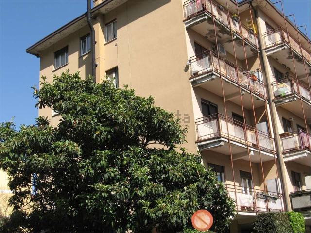 Appartamento in vendita a Scarenna, Asso