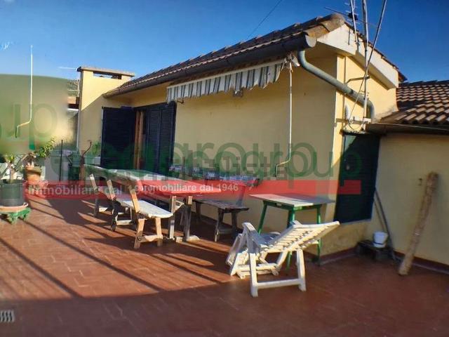 Appartamento in vendita a Montenero basso, Livorno