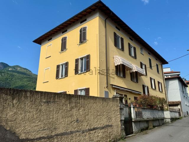 Appartamento in vendita a Loveno, Menaggio