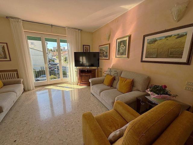 Appartamento in vendita a Rione Murato, Marche