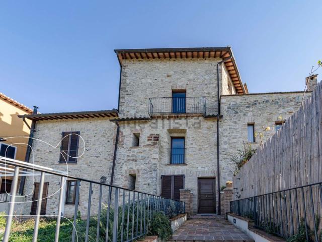 Appartamento in vendita a Montecastrilli, Umbria