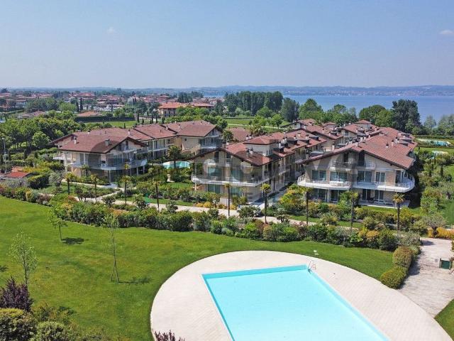 Appartamento in vendita a Sirmione, Lombardia