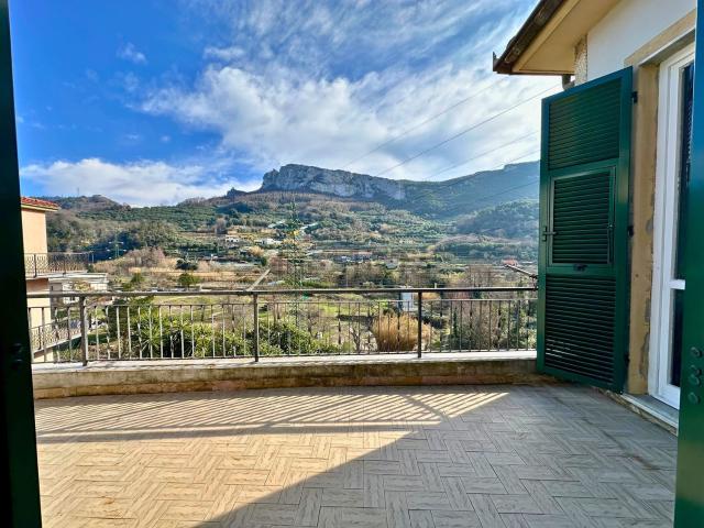 Appartamento in vendita a Orco Feglino, Liguria