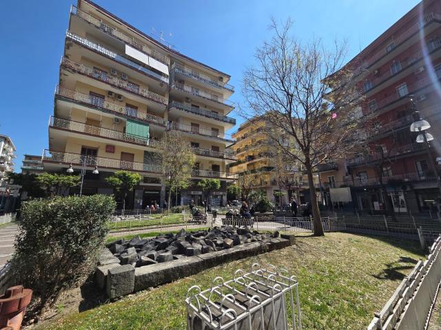 Appartamento in vendita a Portici, Napoli