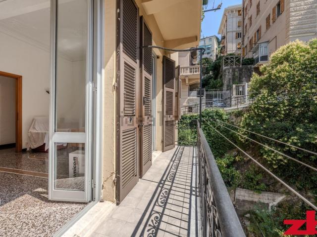 Appartamento in vendita a Centro Est, Serra Riccò