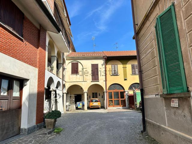 Appartamento in vendita a Travaino, Caronno Varesino