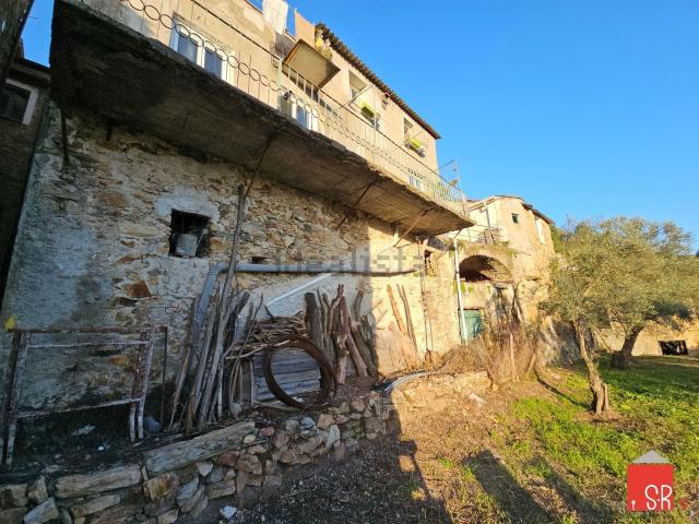 Appartamento in vendita a Vezzi Portio, Liguria