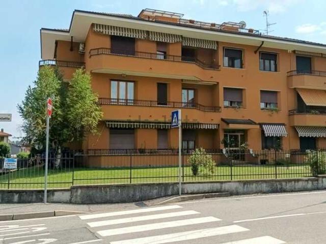 Attico in vendita a Comunità Montana del Piambello, Induno Olona
