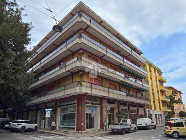 Appartamento in vendita a Adriatico, Marche