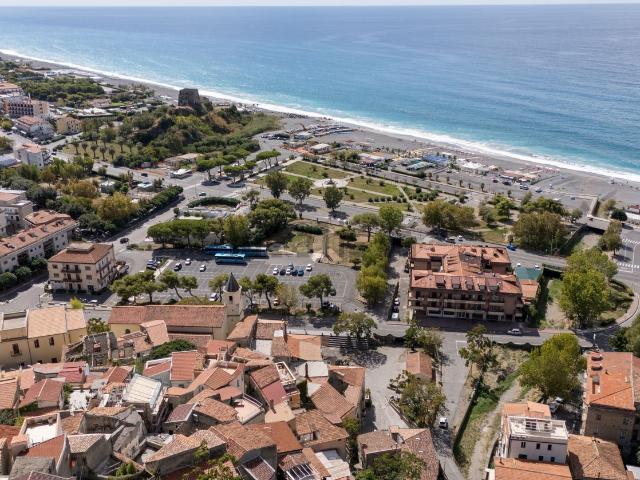 Appartamento in vendita a Centro Storico, Calabria