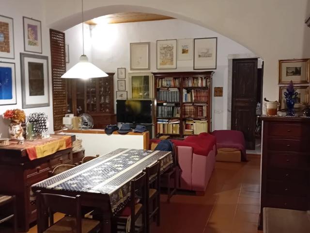 Appartamento in vendita a Sarzana, Liguria