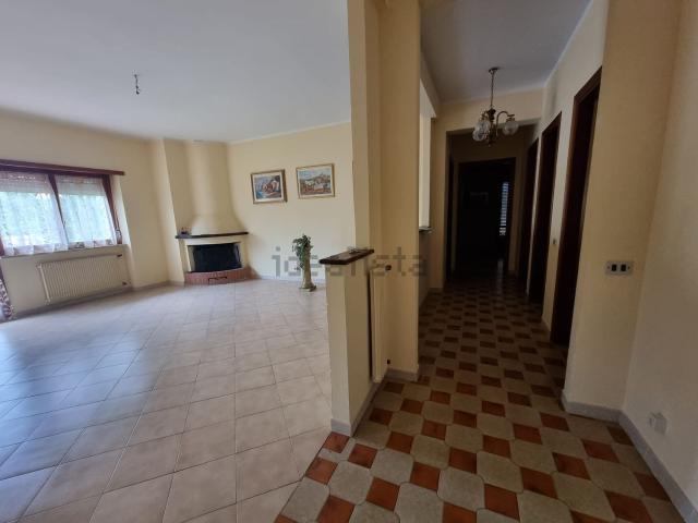 Appartamento in vendita a Alatri, Lazio
