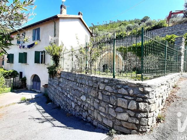 Appartamento in vendita a Arnasco, Liguria