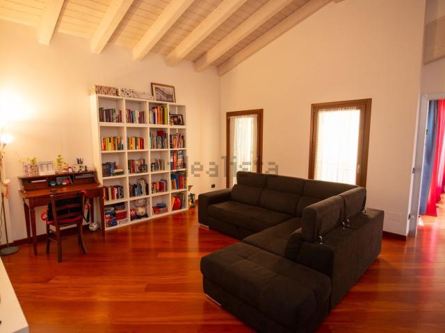 Appartamento in vendita a San Giovanni Lupatoto, Veneto