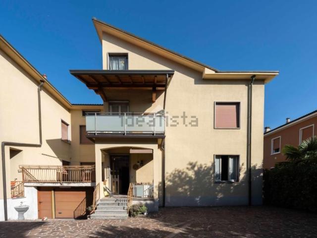 Appartamento in vendita a Arosio, Como