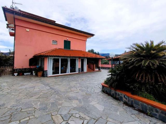 Appartamento in vendita a Uliveto, Albisola Superiore