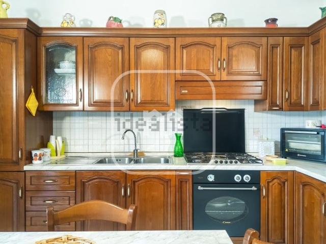 Appartamento in vendita a Villaggio Rinascita, Roma Capitale