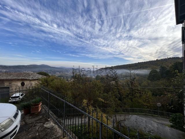 Appartamento in vendita a Piegaro, Umbria