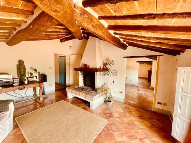 Attico in vendita a Buonconvento, Toscana