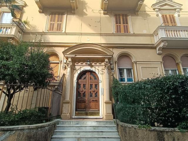 Appartamento in vendita a Medio Ponente, Serra Riccò