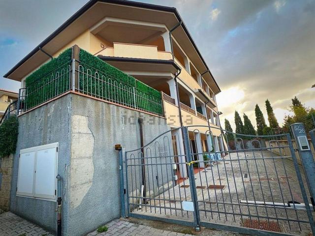 Appartamento in vendita a Il Fondino, Rosignano Marittimo
