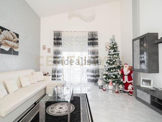 Appartamento in vendita a San Pietro Clarenza, Sicilia