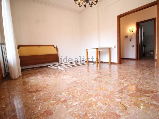 Appartamento in vendita a Siena, Acquacalda