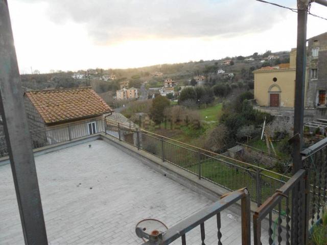 Appartamento in vendita a Fabrica Di Roma, Lazio