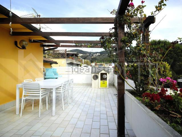 Appartamento in vendita a Montenero basso, Livorno