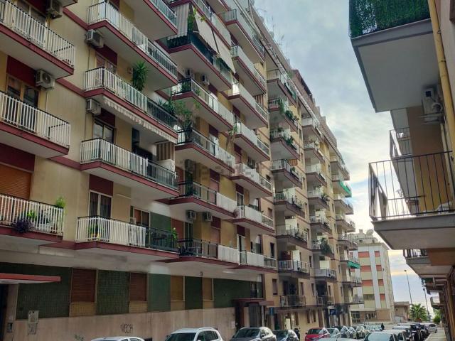Appartamento in vendita a Taranto