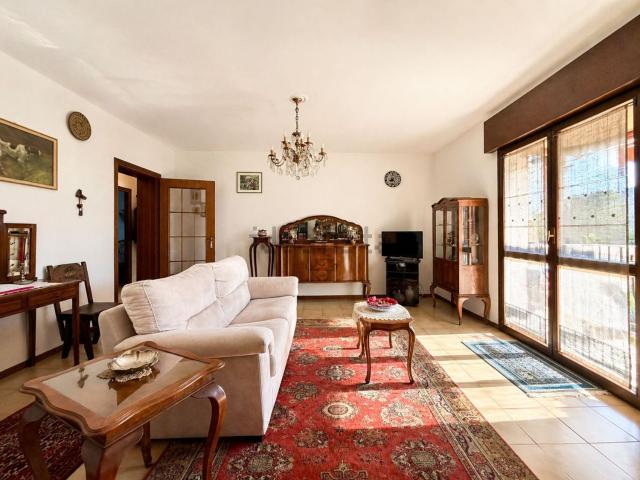 Appartamento in vendita a Beivârs, Reana Del Roiale