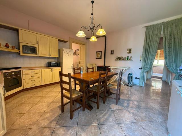 Appartamento in vendita a Mercato San Severino, Campania