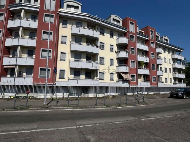 Appartamento in vendita a Isola Rosa, Trezzano Sul Naviglio
