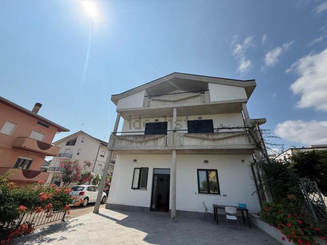 Appartamento in vendita a Monte Marcone, Atessa