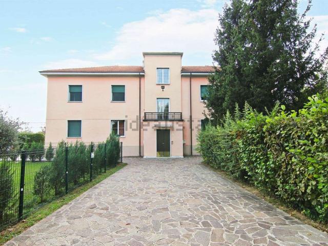 Appartamento in vendita a Cogliate, Lombardia