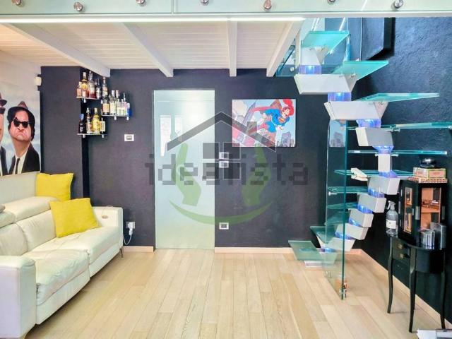 Appartamento in vendita a Paese Alto, Marche